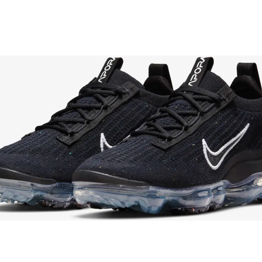 Nike Womens Vapormax Black Sneakers